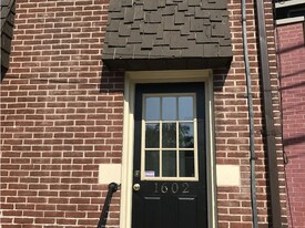 1602 Lowrie St, Unit Apt. # 2 in Pittsburgh, PA - Building Photo