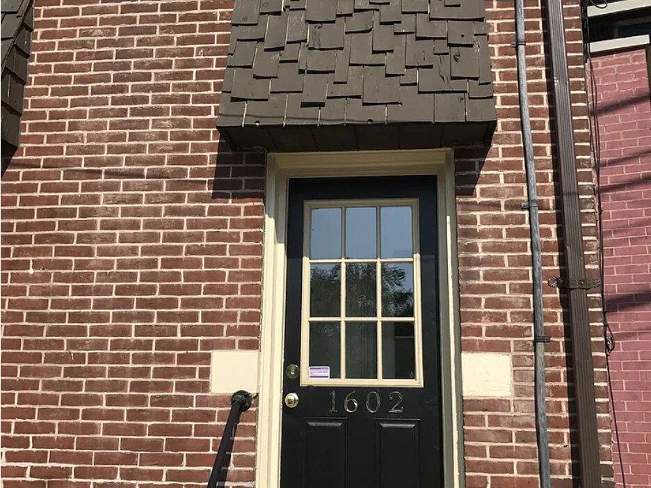 1602 Lowrie St, Unit Apt. # 2 in Pittsburgh, PA - Building Photo