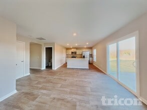 5235 Ironwood Dr in Winston-Salem, NC - Foto de edificio - Building Photo