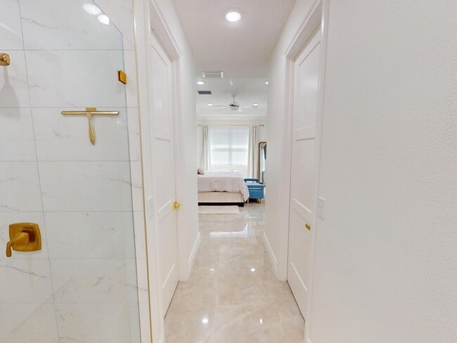 409 SW Bradshaw Cir in Port St. Lucie, FL - Building Photo - Building Photo