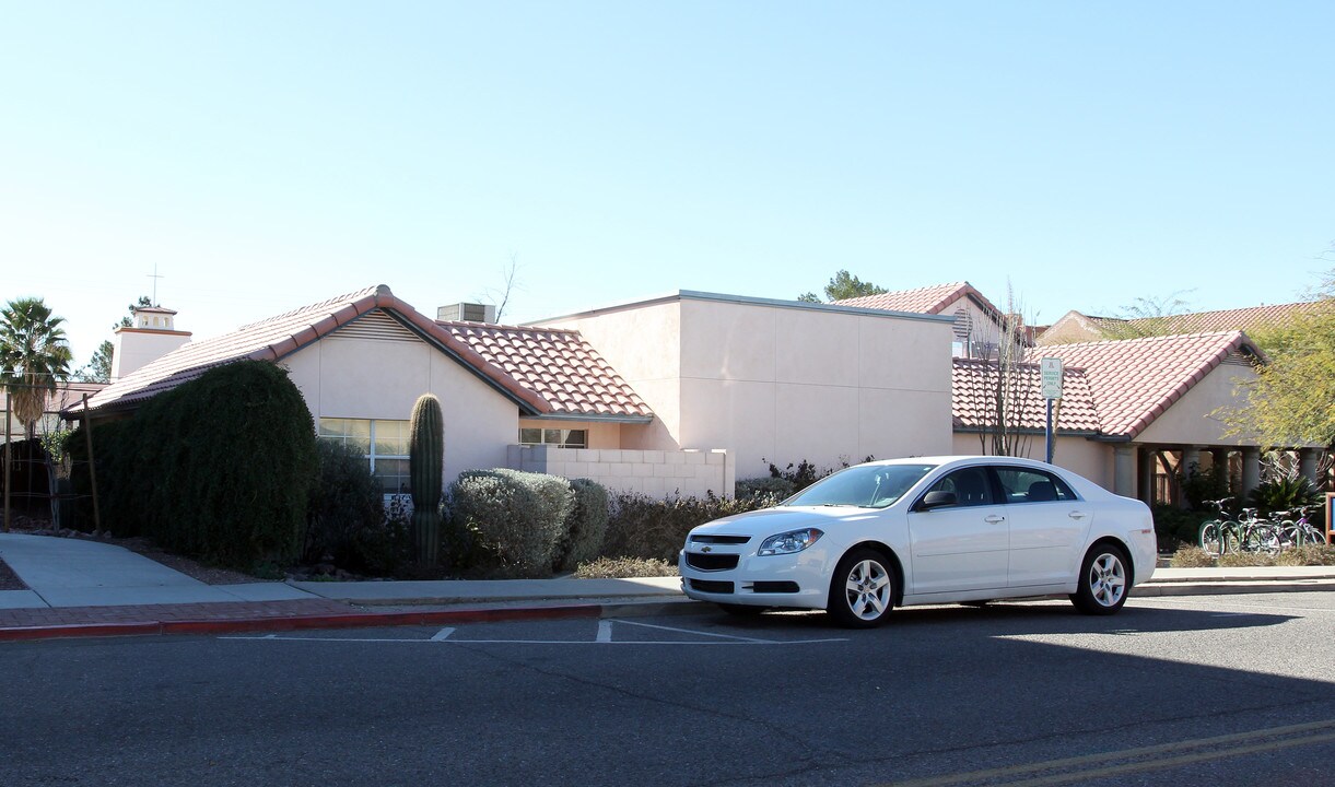 1610-1610 1/2 E. First St in Tucson, AZ - Building Photo