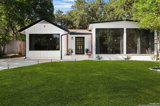 423 College Blvd in San Antonio, TX - Building Photo - Building Photo