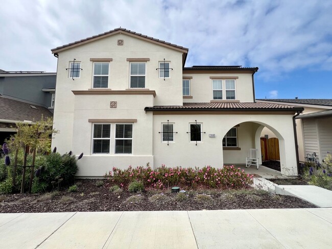 2995 Pinos Wy in Marina, CA - Building Photo - Building Photo