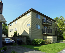 Ballard 6-Unit Apartment Building in Seattle, WA - Building Photo - Building Photo