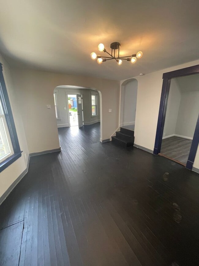 1264 E 111th St in Cleveland, OH - Building Photo - Building Photo