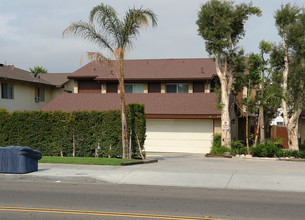 850-856 N Glassell St in Orange, CA - Building Photo - Building Photo