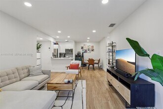 2926 S University Dr, Unit 6204 in Davie, FL - Foto de edificio - Building Photo