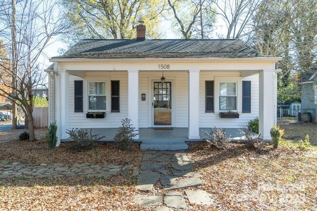 property at 1508 Chippendale Rd