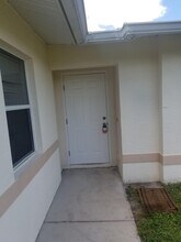 1116-1118 Ichabod Ave in Lehigh Acres, FL - Building Photo - Building Photo