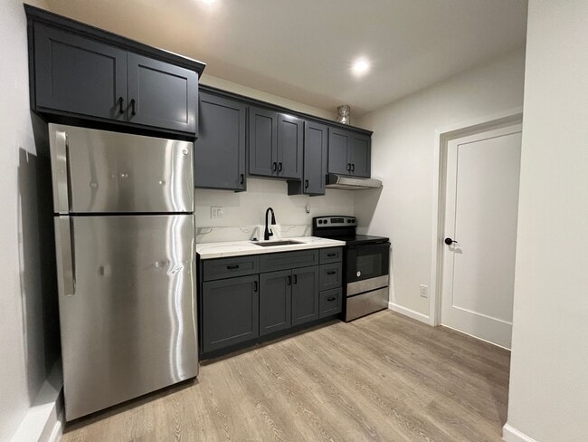 property at 839 W 165th Pl