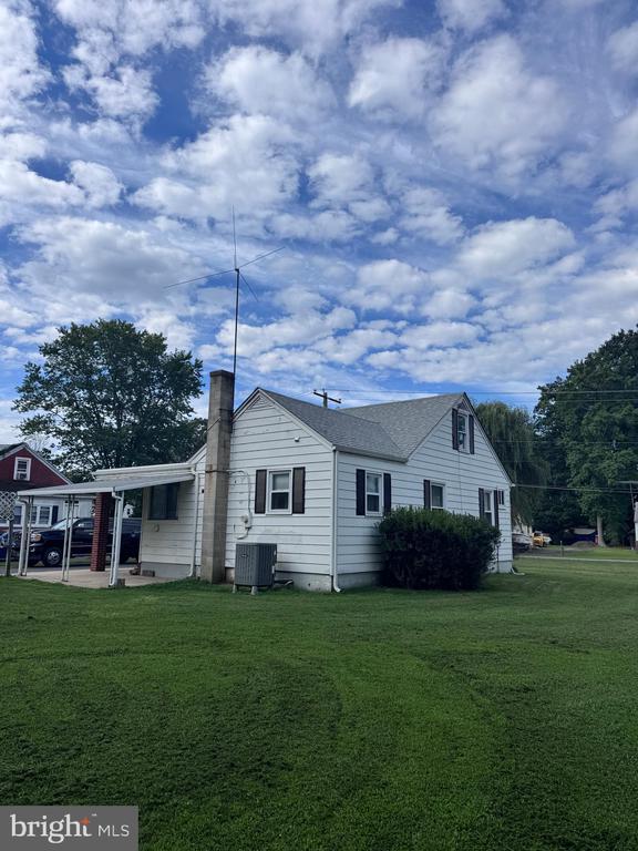 112 Station Ln in Grasonville, MD - Foto de edificio - Building Photo