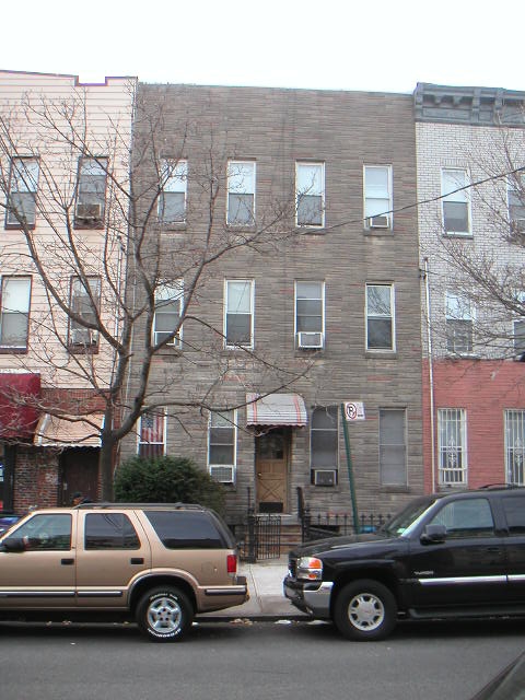 138 Saint Nicholas Ave in Brooklyn, NY - Building Photo