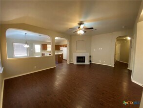 2614 Dove Crossing Dr in New Braunfels, TX - Building Photo - Building Photo