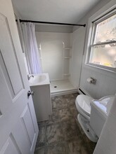 37 Maple St, Unit 2 in Newport, NH - Building Photo - Building Photo