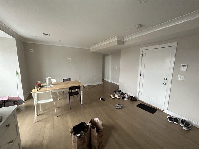 13 Greylock Rd, Unit 3