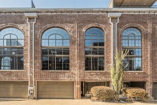 3911 Gilbert Ave in Dallas, TX - Building Photo