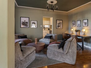 1442 S Burnside Ave in Los Angeles, CA - Building Photo - Building Photo