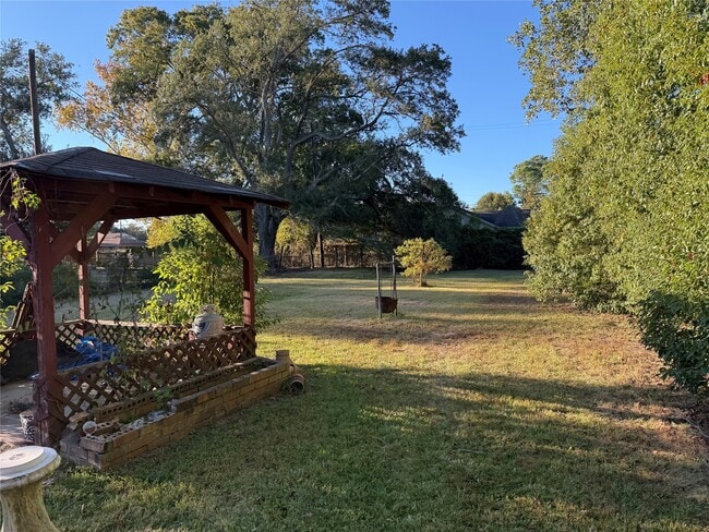 860 Bingman Dr in Beaumont, TX - Building Photo - Building Photo