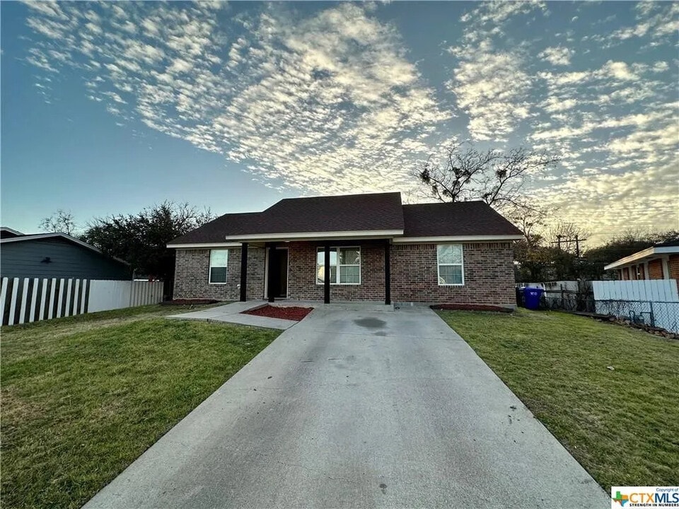 736 Grice Dr in Waco, TX - Building Photo