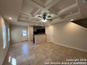 6011 Jax Wy in San Antonio, TX - Building Photo - Building Photo