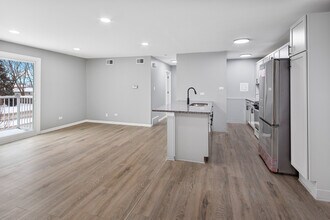 7968 163rd Pl in Tinley Park, IL - Foto de edificio - Building Photo