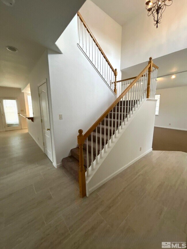 2957 Fox Trail Dr in Reno, NV - Building Photo - Building Photo