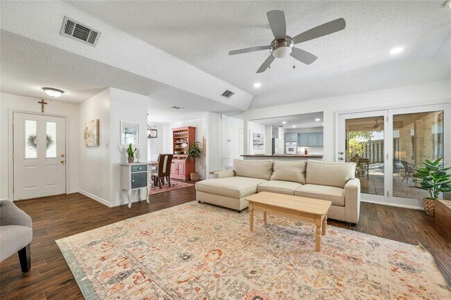 118 Copperleaf Rd in Lakeway, TX - Building Photo - Building Photo