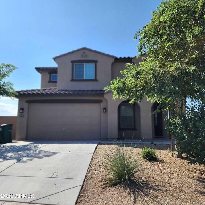 10872 S 175th Dr in Goodyear, AZ - Building Photo