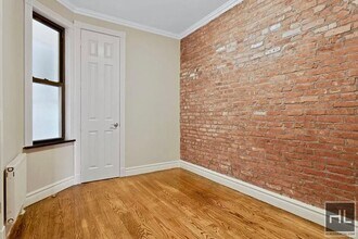 E 13TH ST. in New York, NY - Foto de edificio - Building Photo