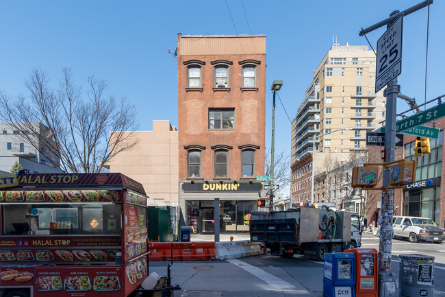 182 Bedford Ave in Brooklyn, NY - Building Photo - Building Photo