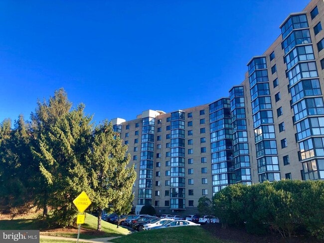 property at 3310 N Leisure World Blvd