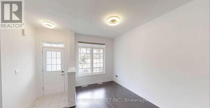 26 Hines St in Brampton, ON - Building Photo - Building Photo