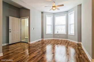 3035 W Flournoy St in Chicago, IL - Building Photo - Building Photo