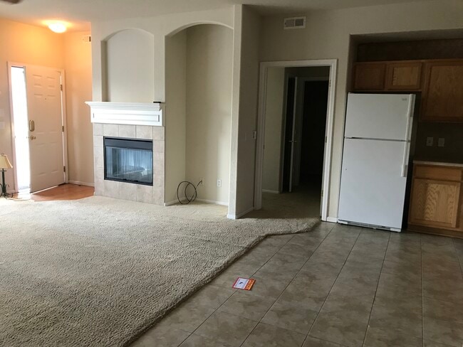 22920 E Roxbury Dr in Aurora, CO - Building Photo - Building Photo