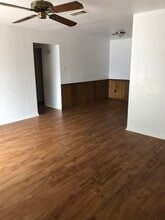 309 Shady Grove Dr in Granbury, TX - Building Photo - Building Photo
