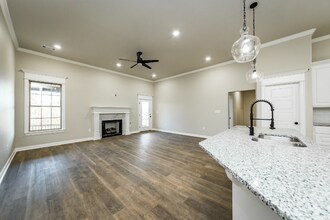 17304 Hollow Pine Dr in North Little Rock, AR - Building Photo - Building Photo