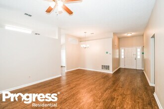 1659 Spring Oaks Ln in Jacksonville, FL - Building Photo - Building Photo