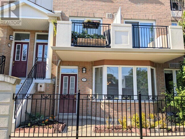 property at 313 Grandview Way