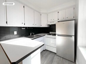 8646 Fort Hamilton Pkwy in Brooklyn, NY - Foto de edificio - Building Photo