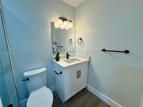 2631 SW 13th Ave-Unit -3 in Fort Lauderdale, FL - Building Photo - Building Photo