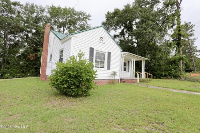 303 N Sandhills Blvd