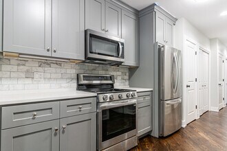 1458 W Chestnut St in Chicago, IL - Building Photo - Building Photo