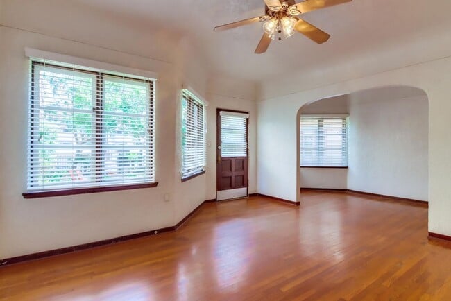229 Kalmia St in San Diego, CA - Foto de edificio - Building Photo
