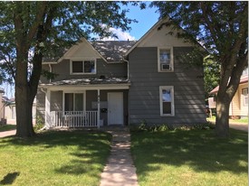 Affordable Six-Plex in SE Rochester Apartments