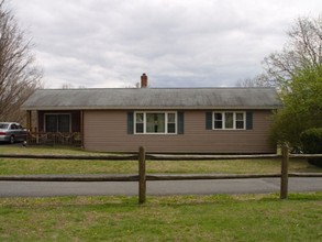 The Abbott House in Valatie, NY - Building Photo - Building Photo