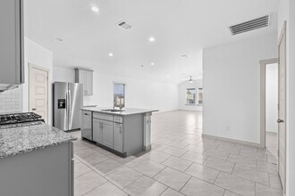 5014 Pne Hvn Ln in Fresno, TX - Building Photo - Building Photo