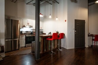 269 N Hull St in Athens, GA - Foto de edificio - Building Photo