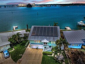 804 Bay Point Dr in Madeira Beach, FL - Building Photo - Building Photo