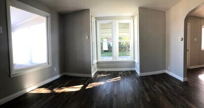 609 Blackhawk St in Reinbeck, IA - Building Photo - Building Photo