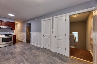 7835 S Essex Ave in Chicago, IL - Building Photo - Building Photo